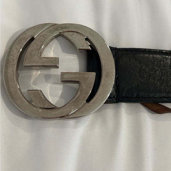 Gucci Black Leather Belt - Picture 2 of 6